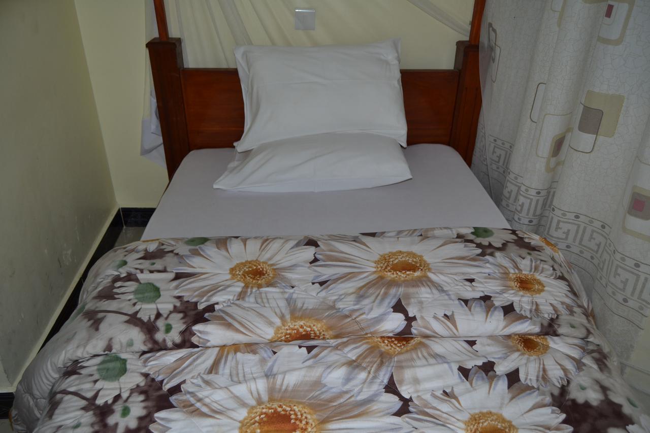 Barcelona Lodge Bagamoyo Exteriör bild