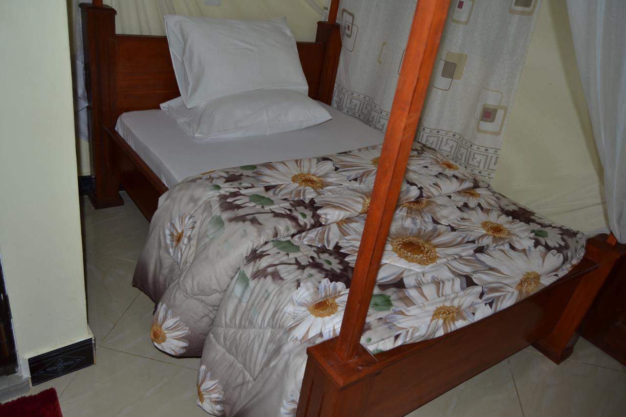 Barcelona Lodge Bagamoyo Exteriör bild