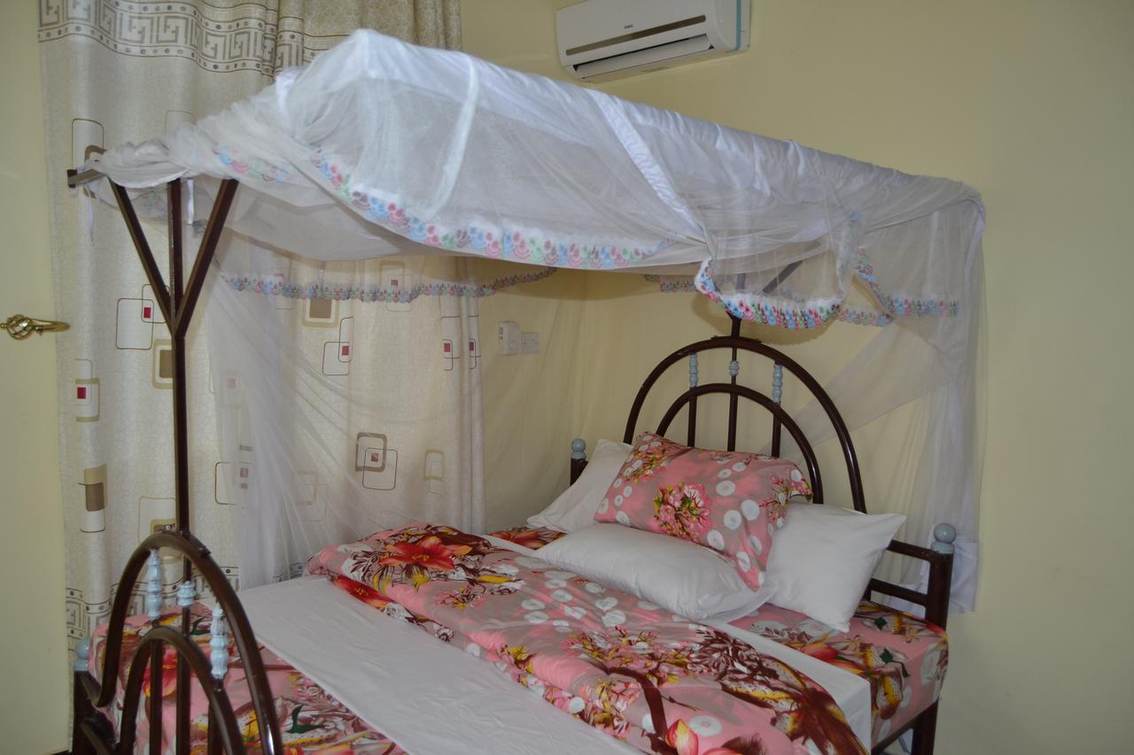 Barcelona Lodge Bagamoyo Exteriör bild